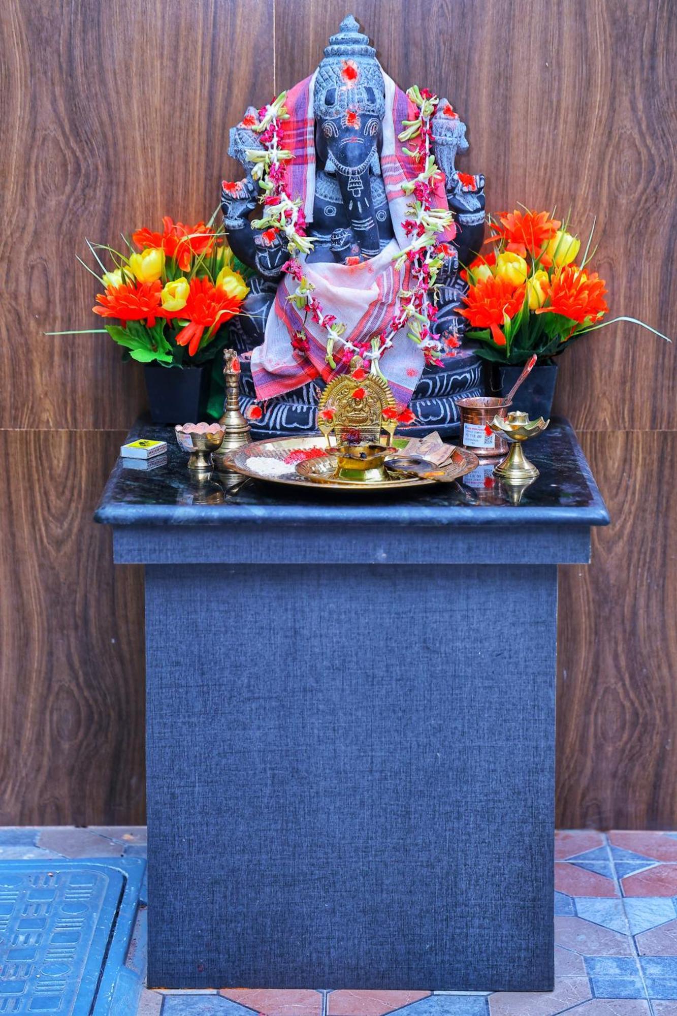 Jn Residency Perungudi Bed & Breakfast Chennai Bagian luar foto