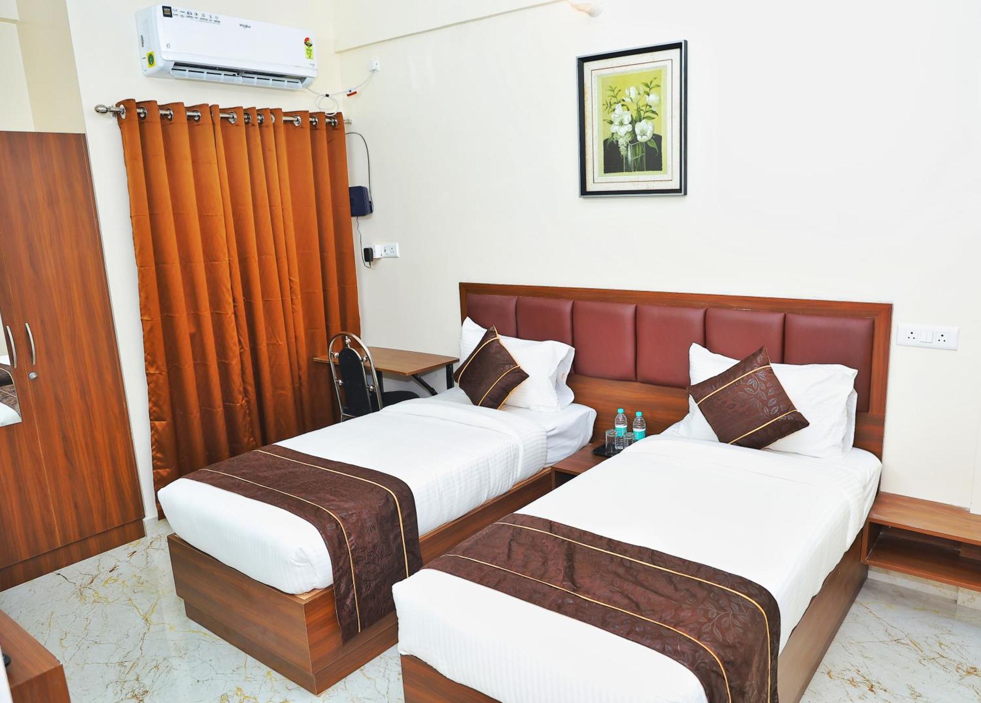 Jn Residency Perungudi Bed & Breakfast Chennai Bagian luar foto